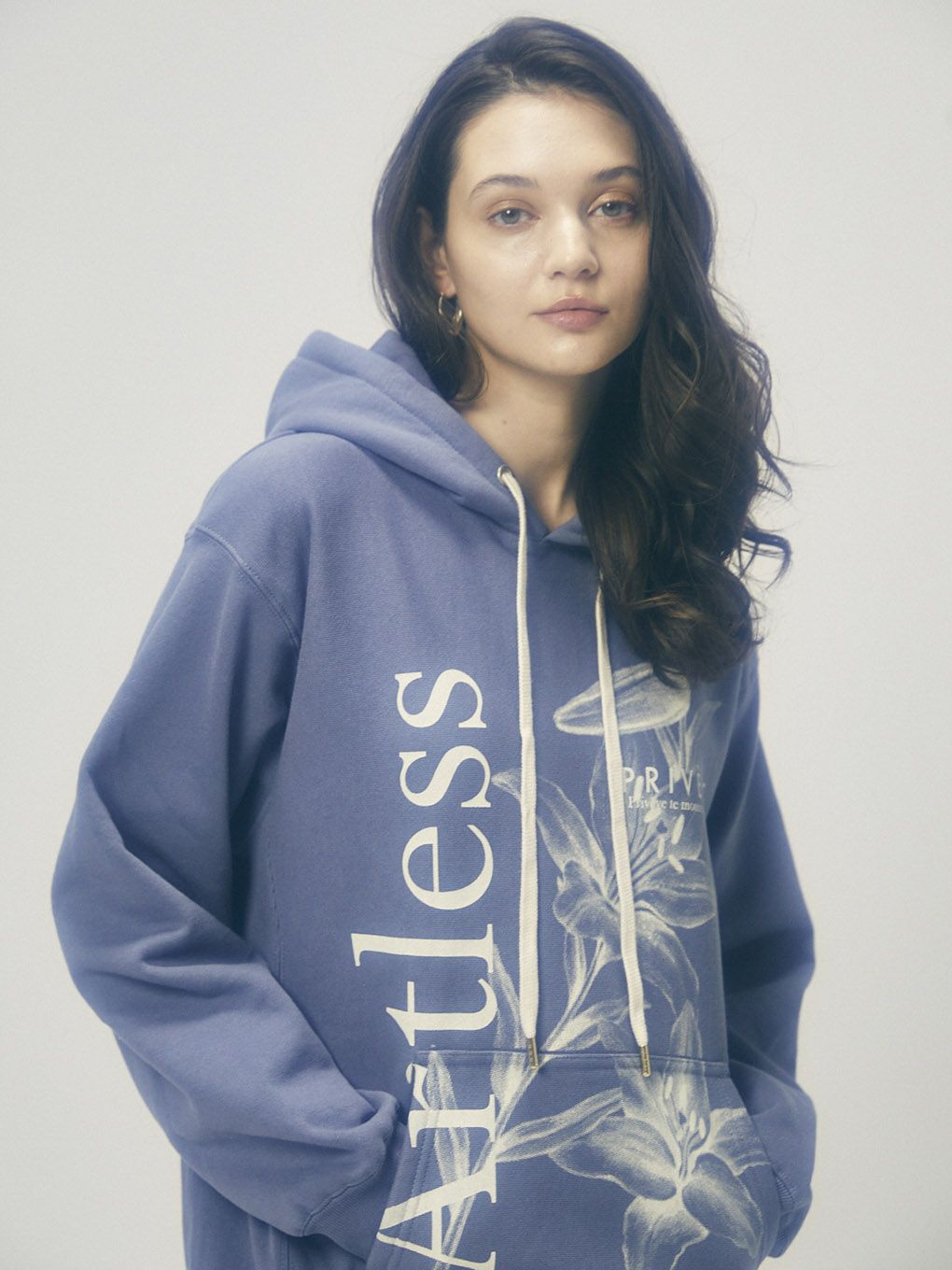 THE ARTLESS LILY PRINT HOODIE