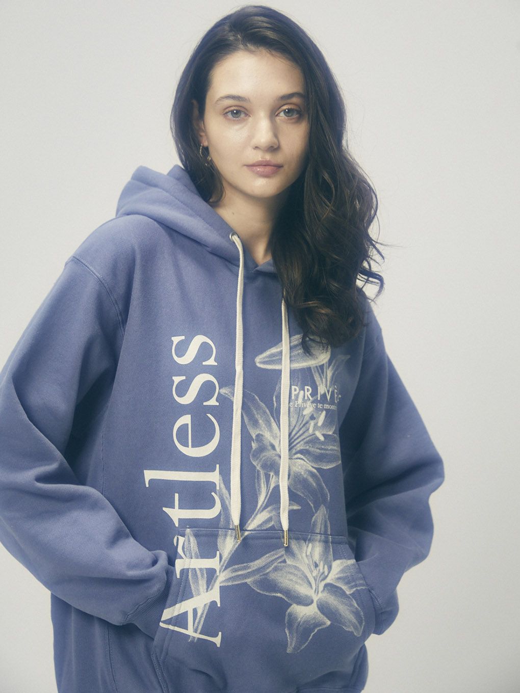 THE ARTLESS LILY PRINT HOODIE