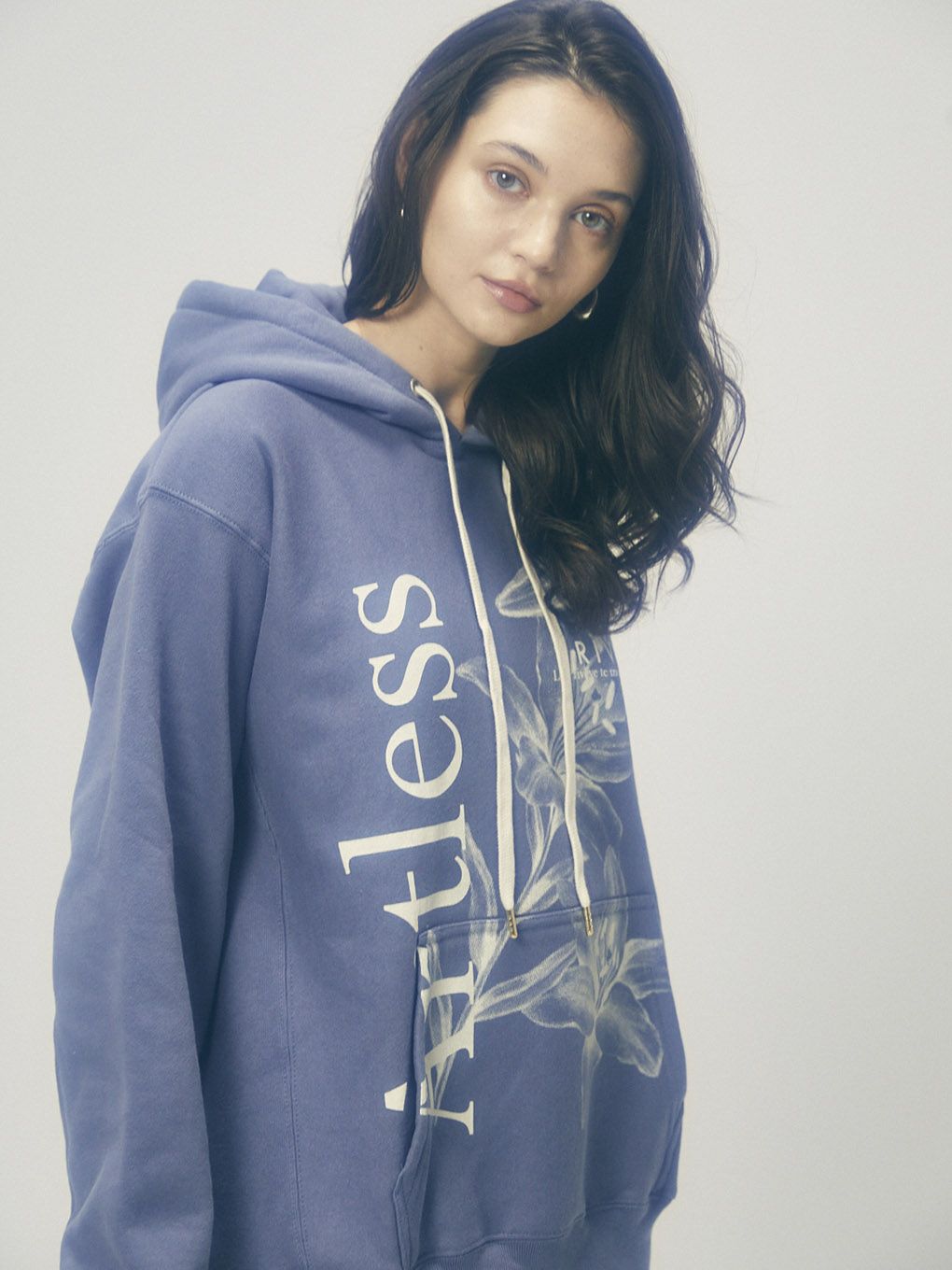 THE ARTLESS LILY PRINT HOODIE