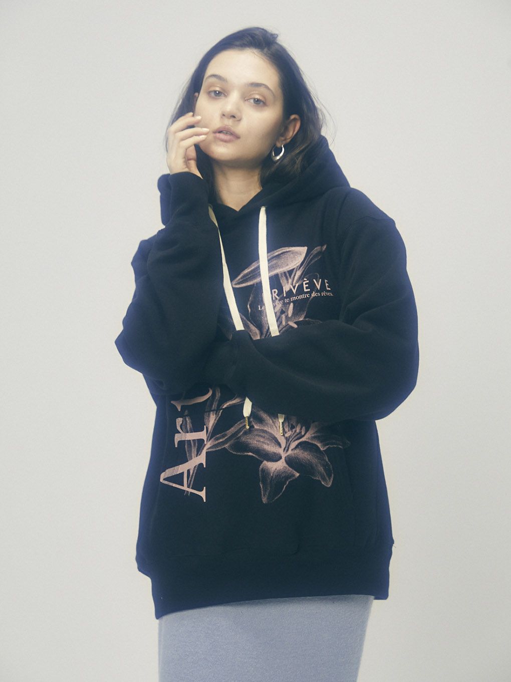 THE ARTLESS LILY PRINT HOODIE