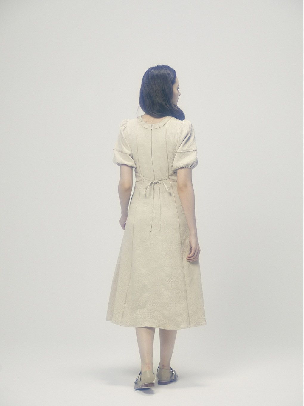 THE PIPING PUFF SLEEVE DRESS | Puff designs パフデザインズ