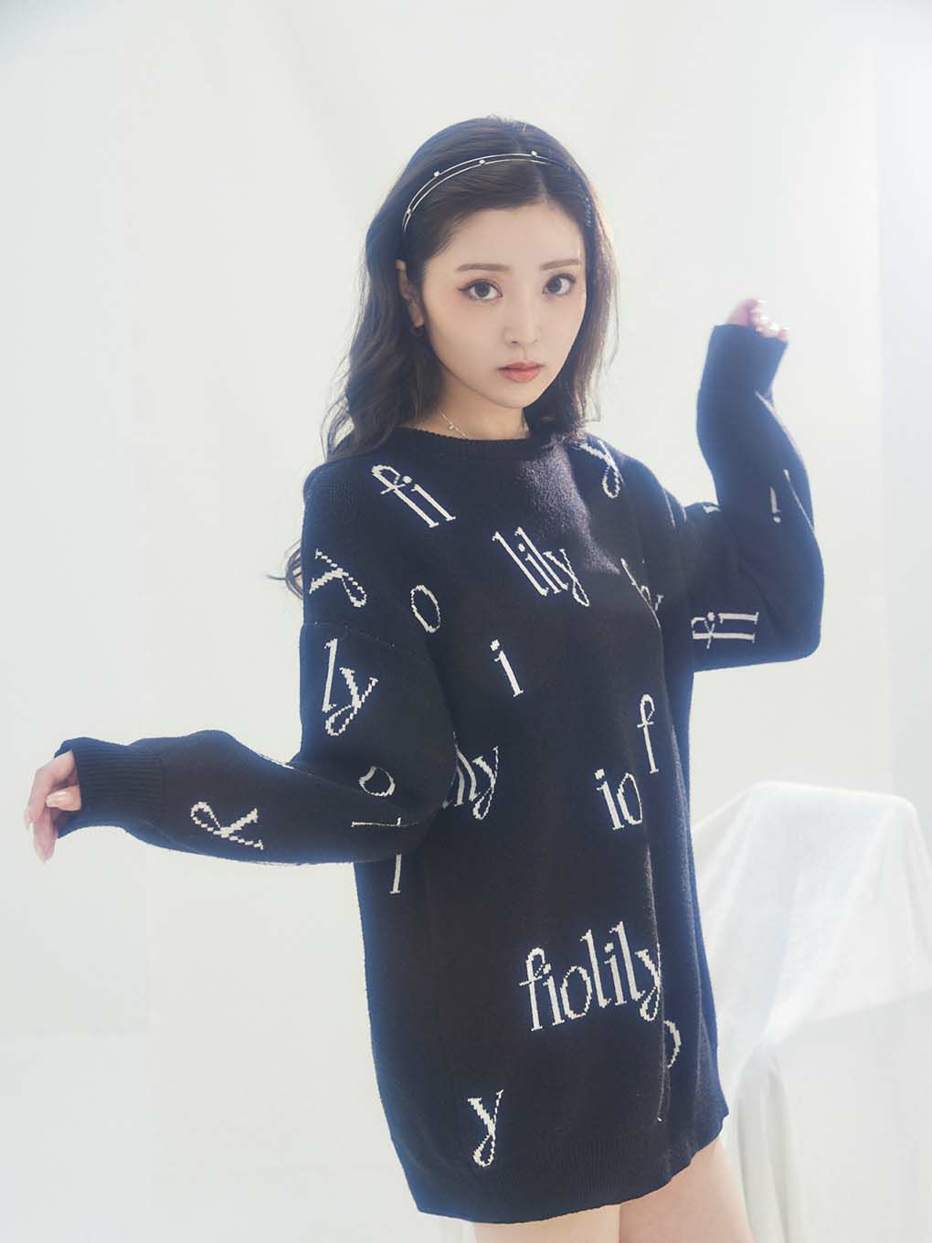 fiolily Random Letter Jacquard Knit Tops | Puff designs パフデザインズ