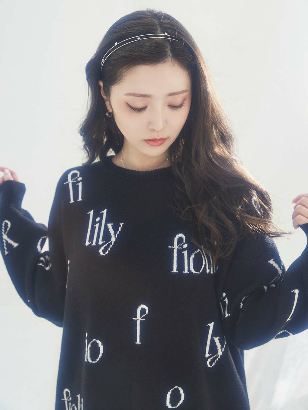 fiolily Random Letter Jacquard Knit Tops | Puff designs パフデザインズ