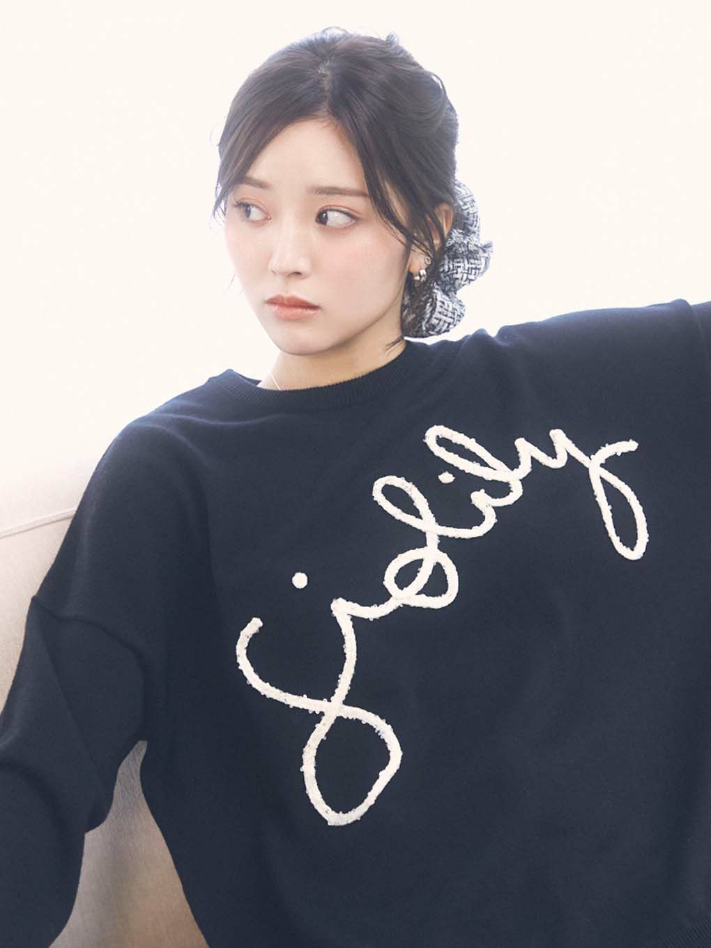 Spangle fiolily Logo Knit Tops