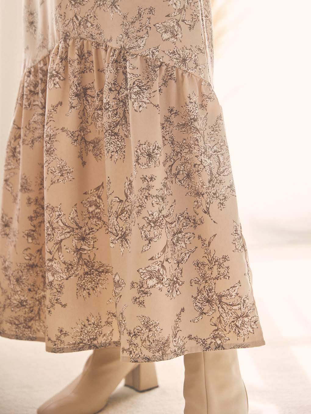Botanical Print Ruffle Hem Dress | Puff designs パフデザインズ