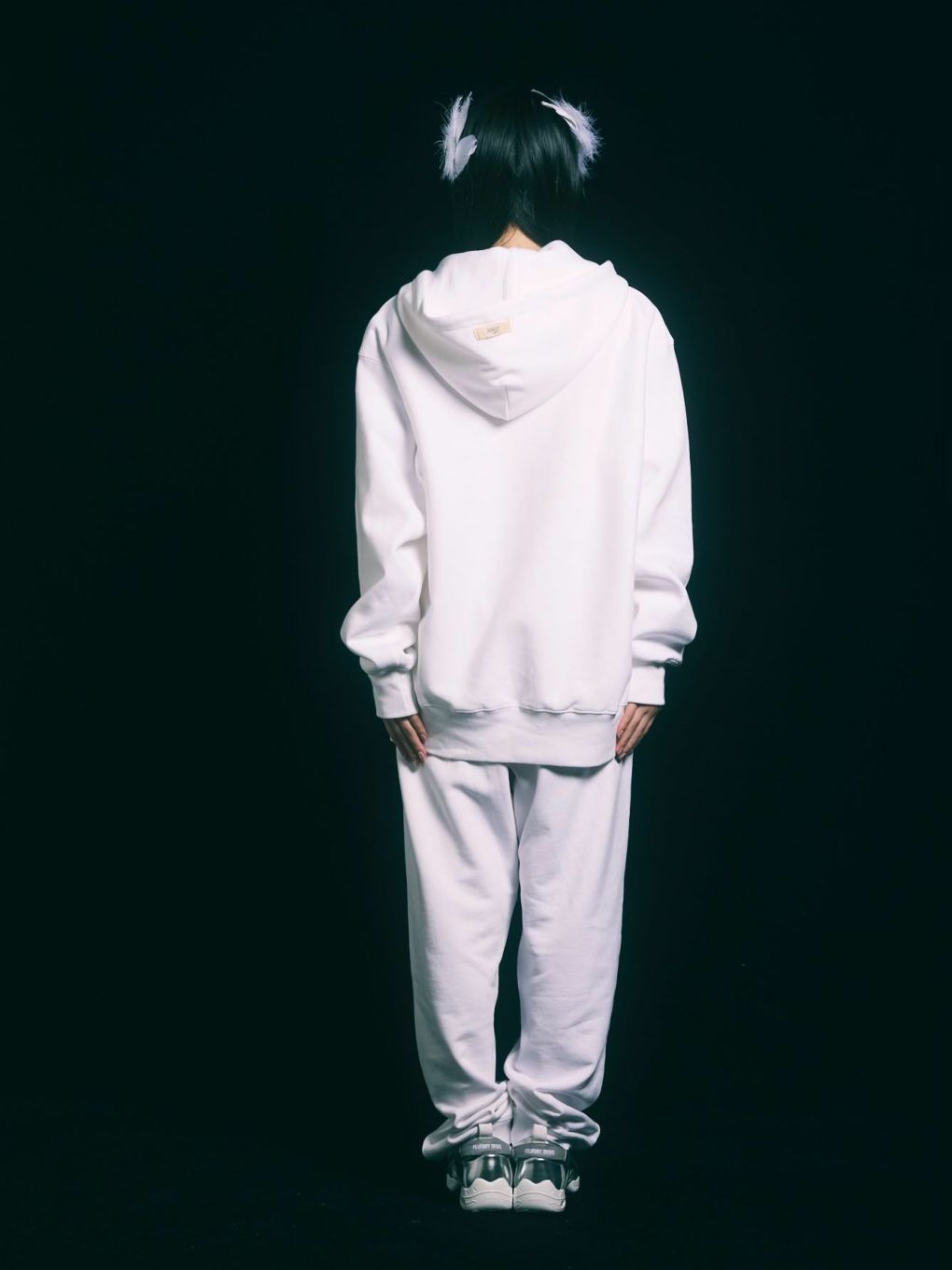 LURE YOU IN LOGO HOODIE | Puff designs パフデザインズ